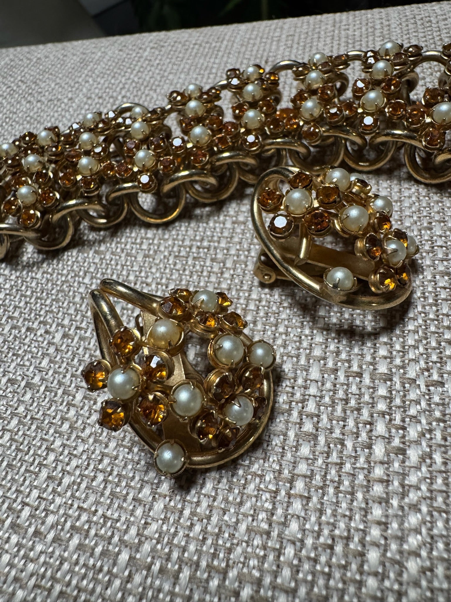 VINTAGE FLOWER PEARL SET