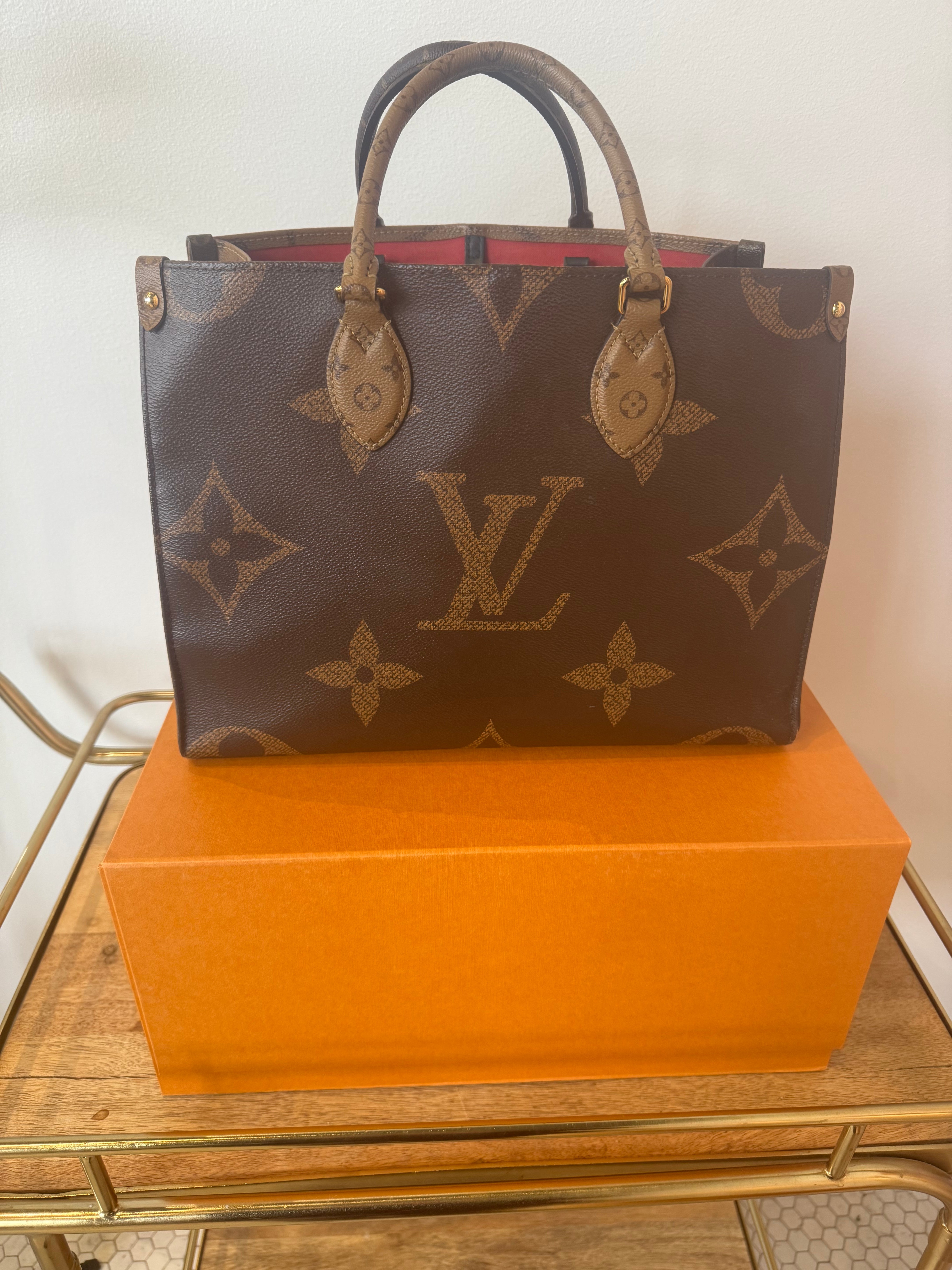 Louis Vuitton Onthego PM