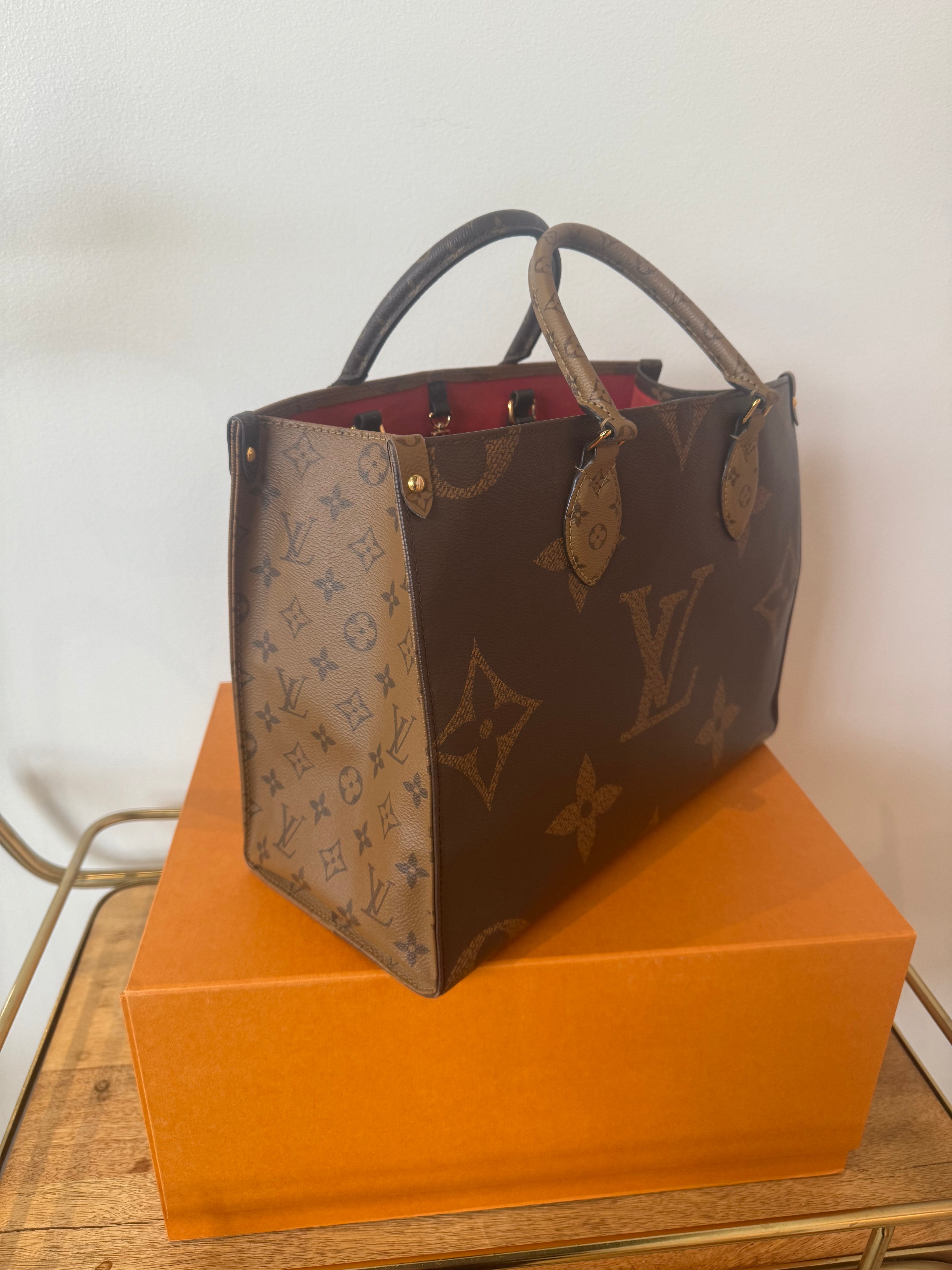 Louis Vuitton Onthego PM