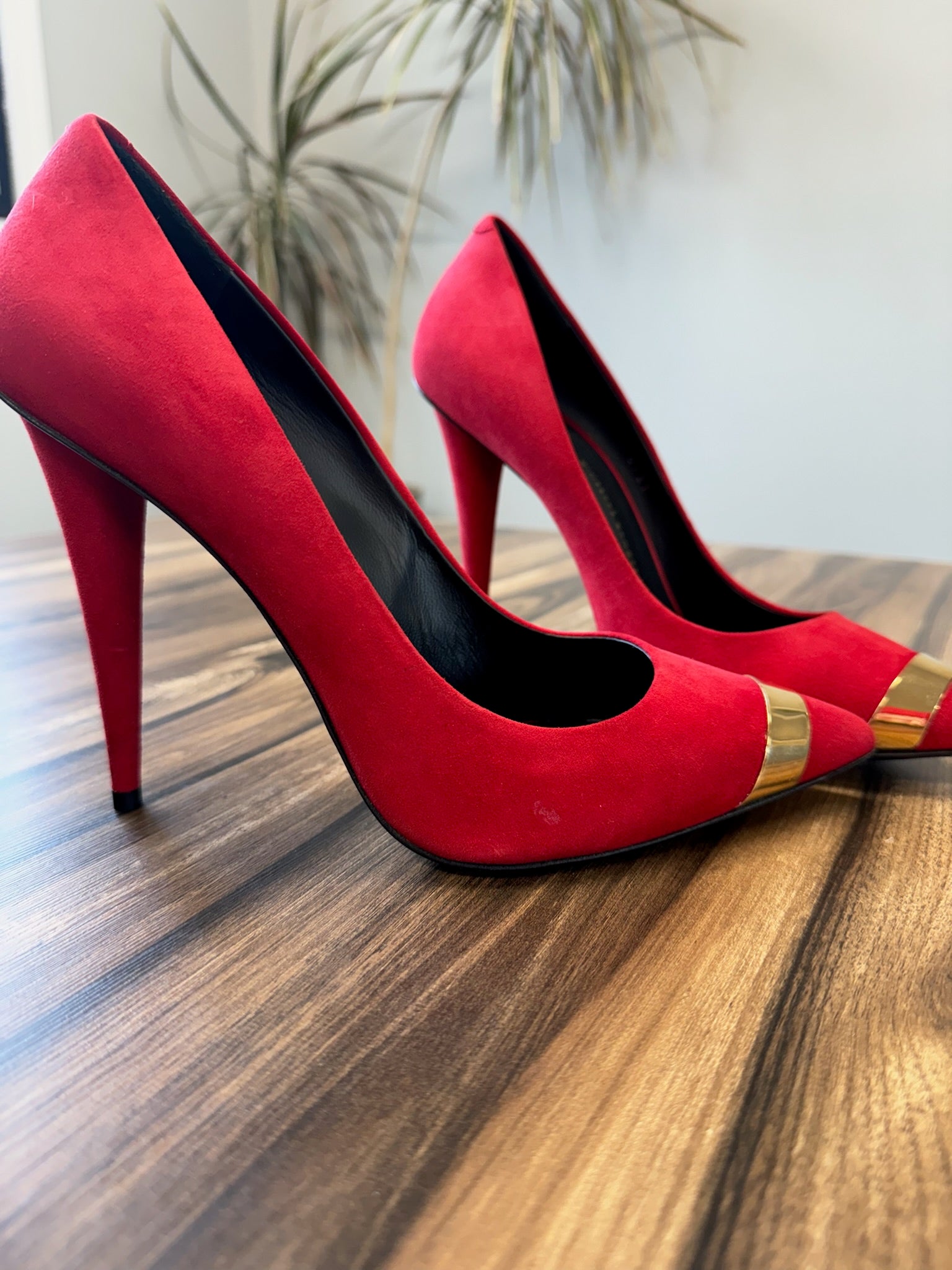 GIUSEPPE ZANOTTI HEELS SIZE 39.5