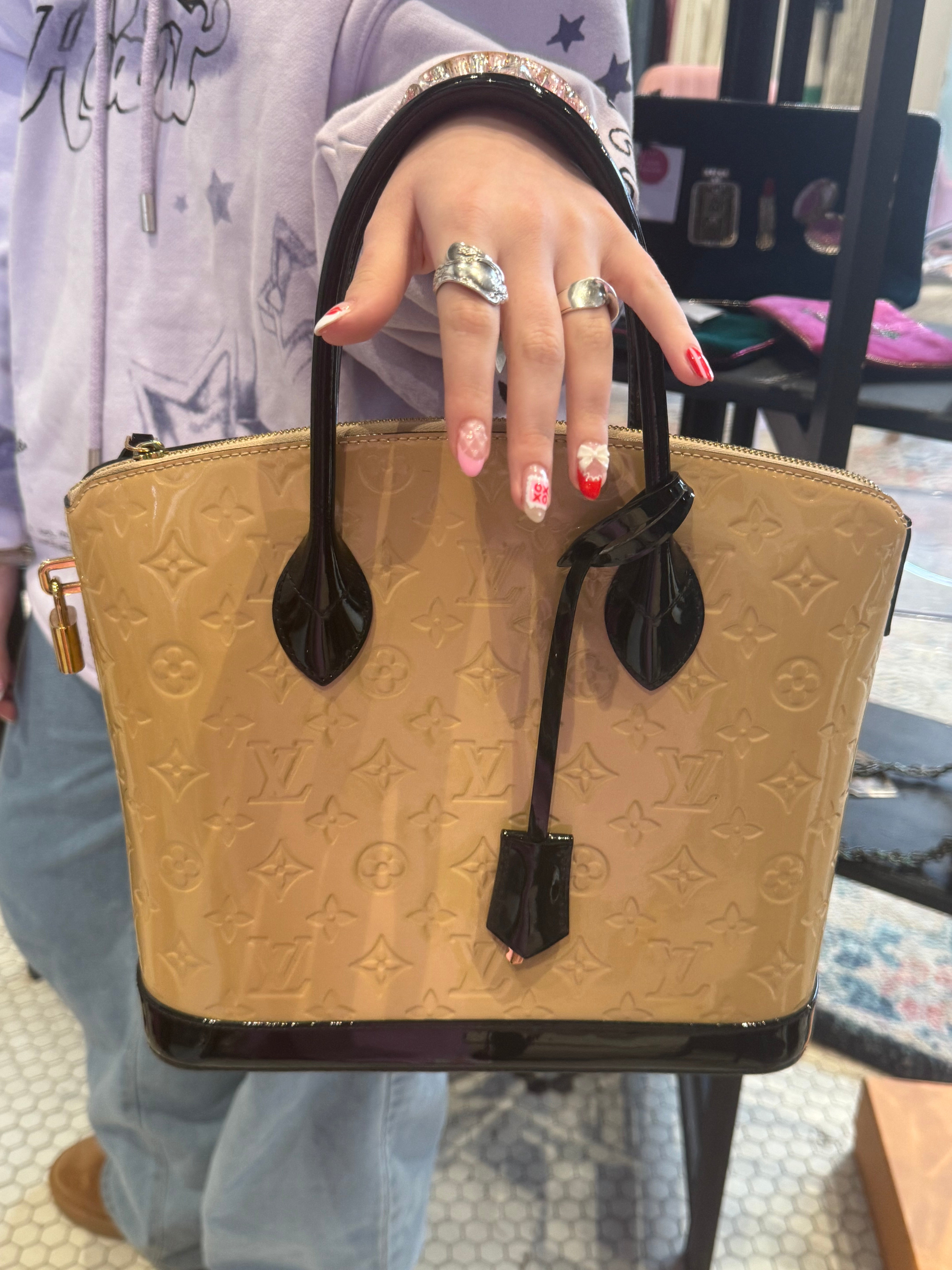 Louis Vuitton Vernis Lockit PM Dune