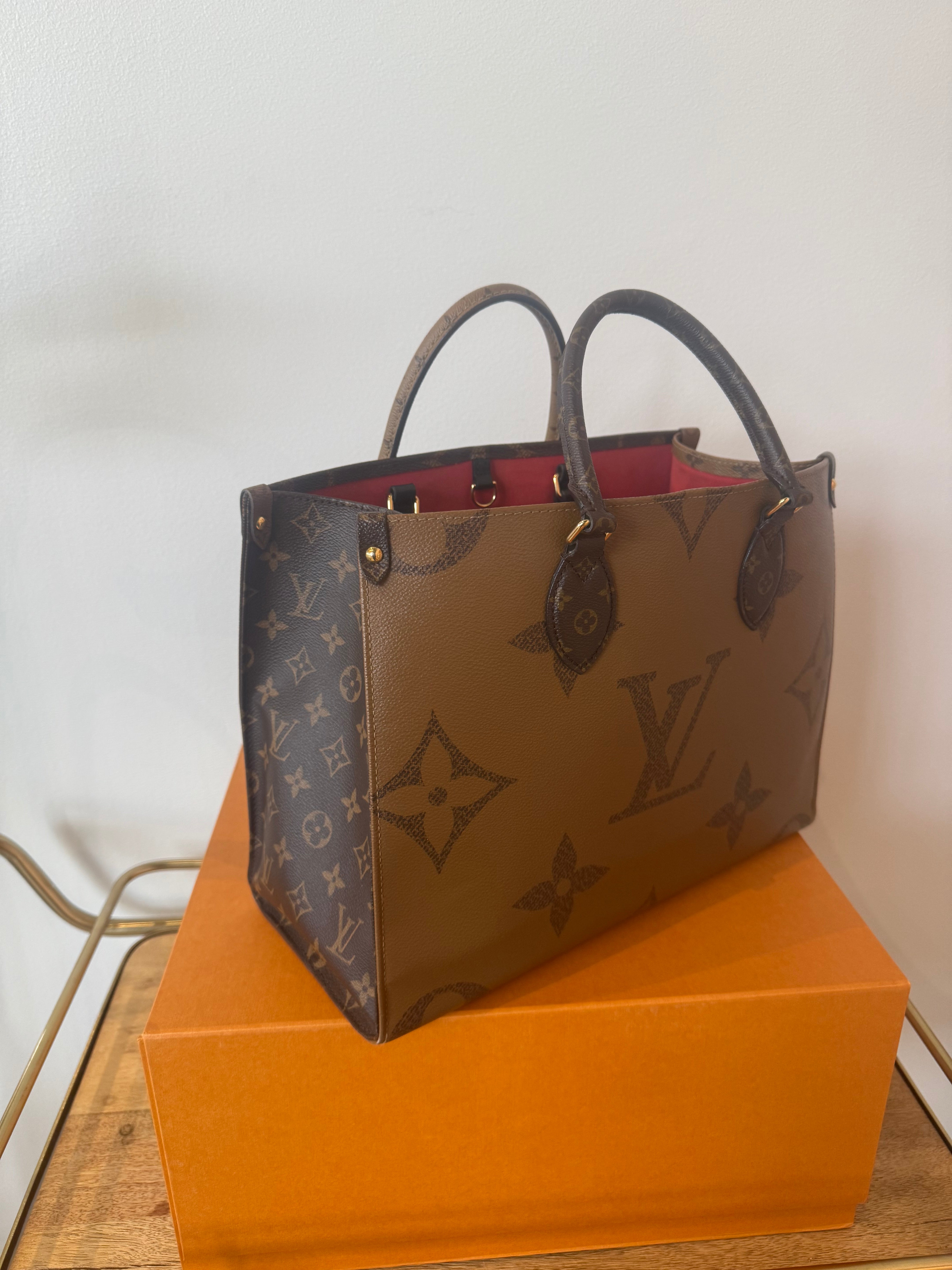 Louis Vuitton Onthego PM